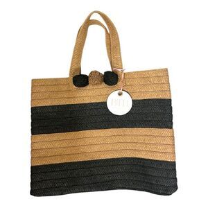 NWT BTB LOS ANGELES
Bahama Mama Stripe Tote In Sand/ Black Retail $132